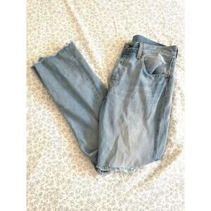 Levi’s 501 ’93 Distressed Light Wash Jeans 33x32